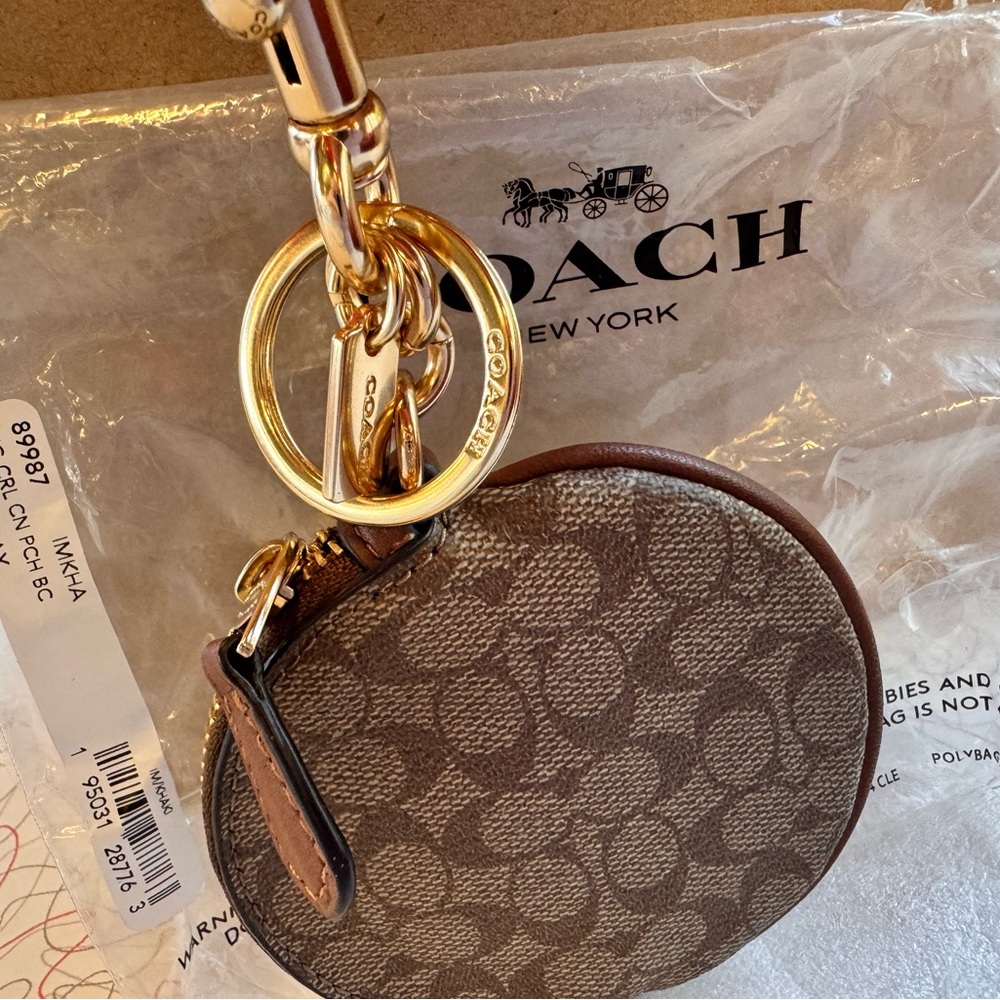 Coach Khaki and Brown Signature Coin Pouch Gold tone keychain NWT retails $128 - Picture 4 of 7